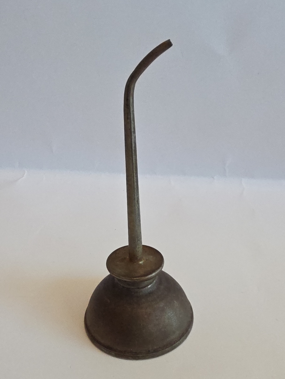 Collectible Vintage Mini Tin Thumb Pump Oil Oiler Can Small Machinery